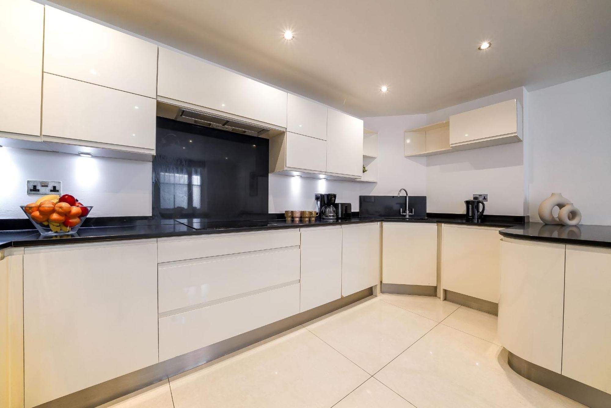 Notting Hill & Hyde Park - 2Br - Cityapartmentstay London Ngoại thất bức ảnh